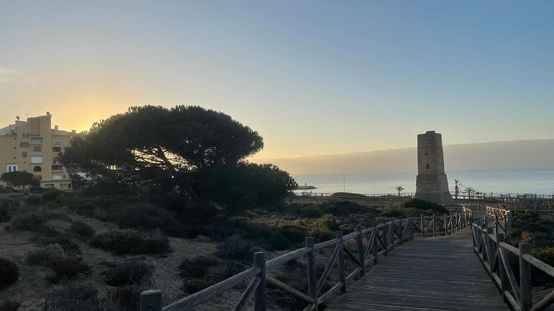 Casa Hugo Fantastico Duplex Familiar Dunas Artola Marbella Apartament